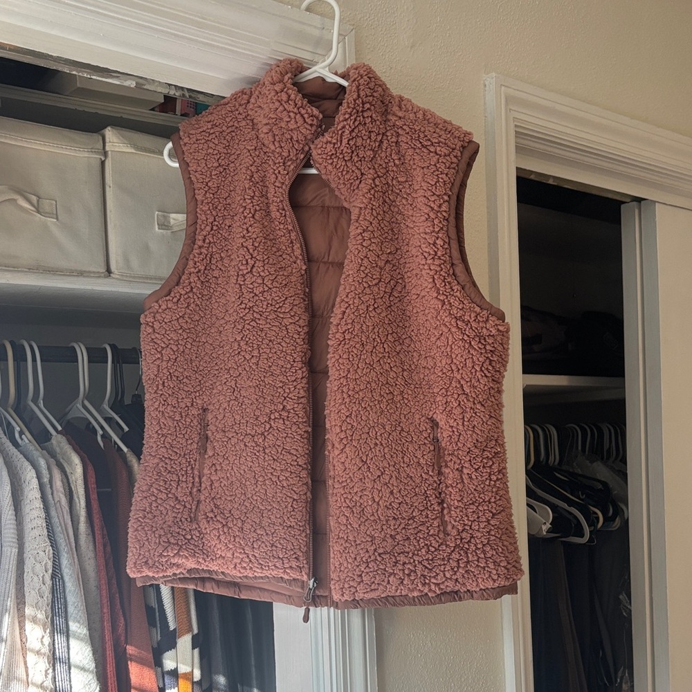32 Degrees Dusty Rose Teddy Fleece Vest - Zip Front Sleeveless Jacket